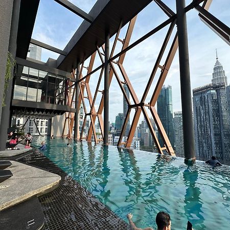 Scarletz Suites Klcc By Aura Kuala Lumpur Eksteriør bilde